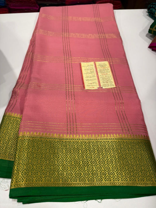 Double line checks pattern with rich Pallu