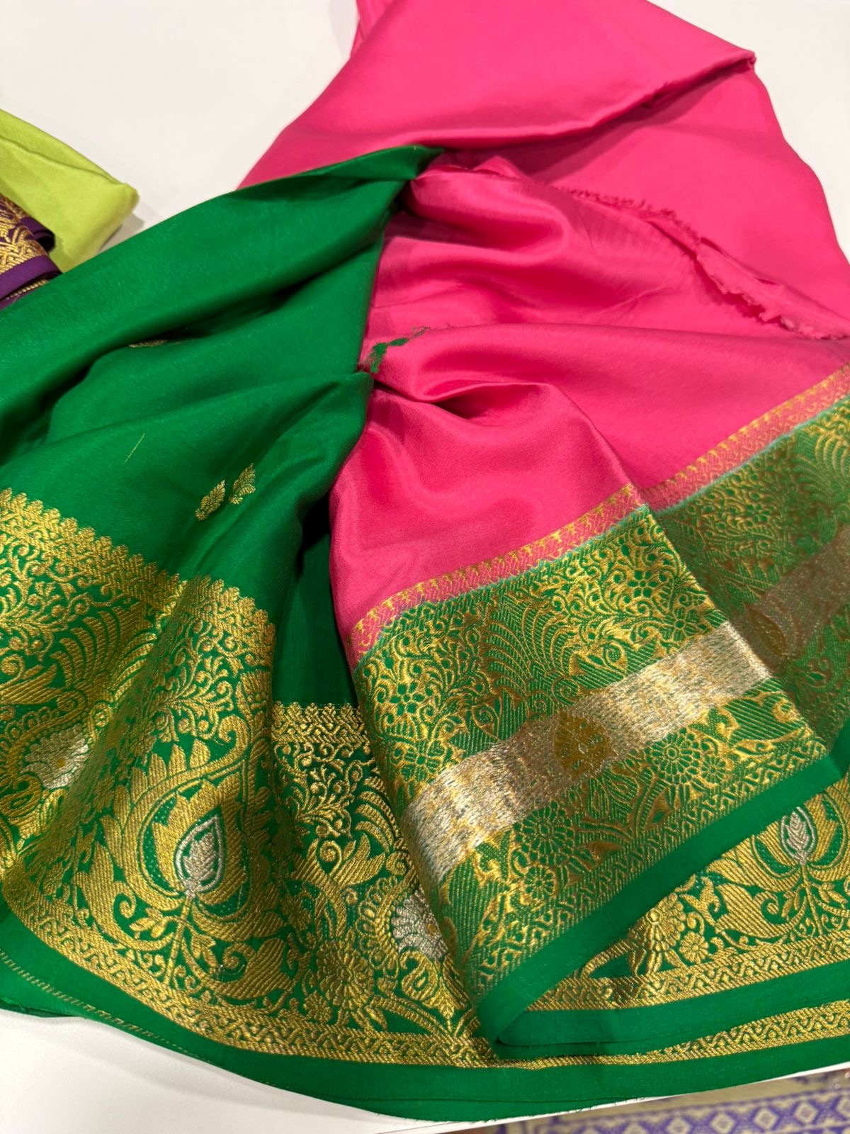 Contrast combination pattern mysore silk sarees with rich pallu