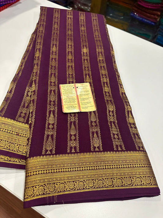 Partly pallu pattern with checks and motifs