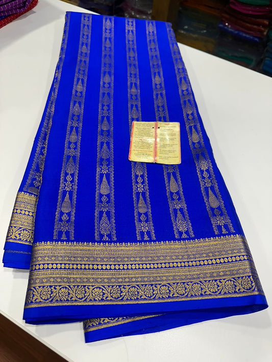 Partly pallu pattern with checks and motifs