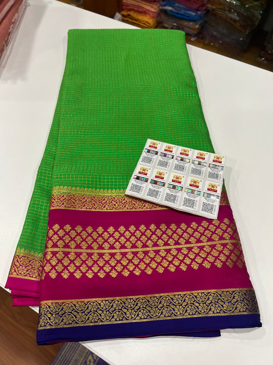 🧚🏻‍♀️ checks pattern with rich pallu in elegant colour combinations🧚🏻‍♀️