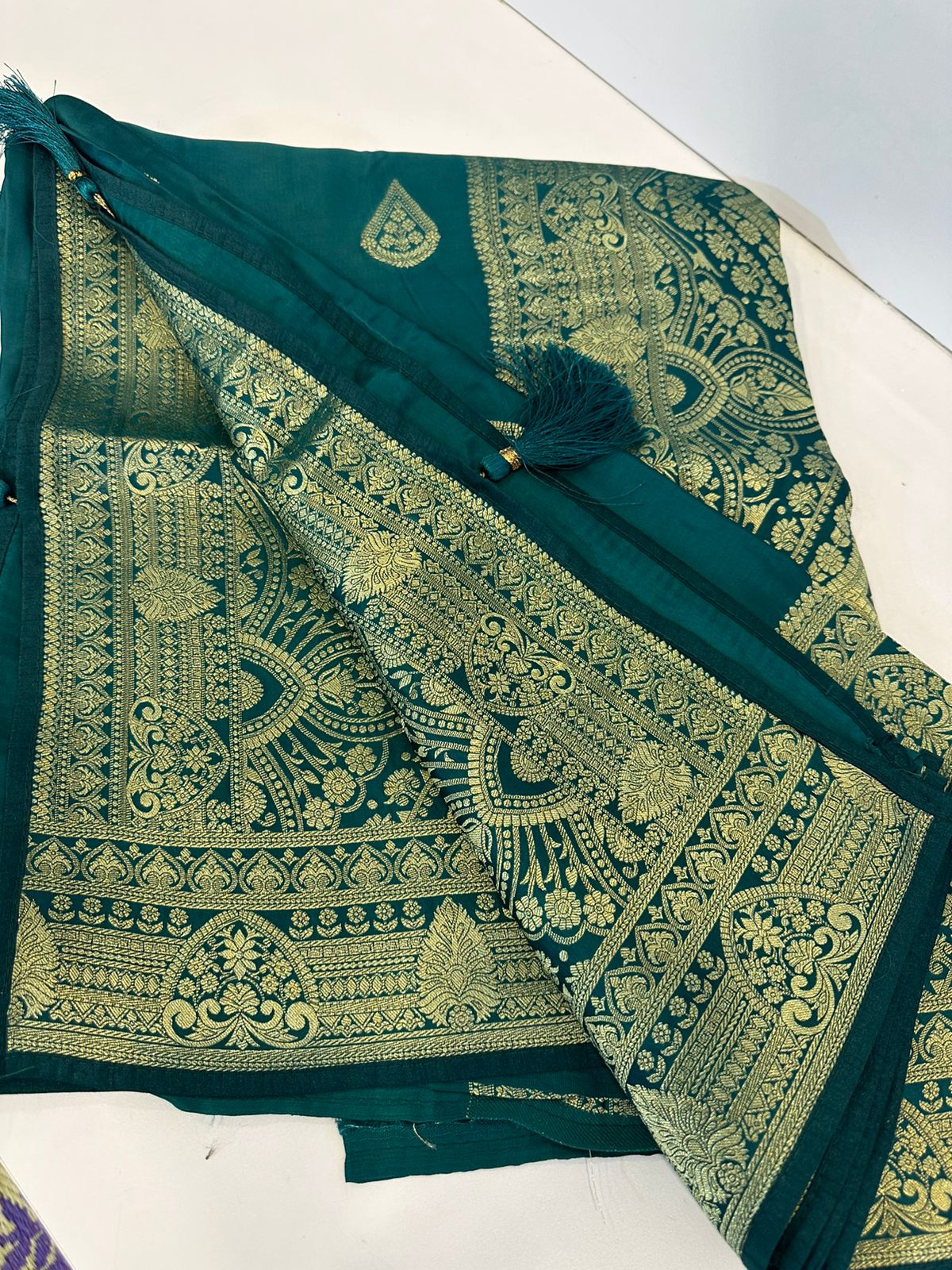 Ghanjji silk with zari weaving