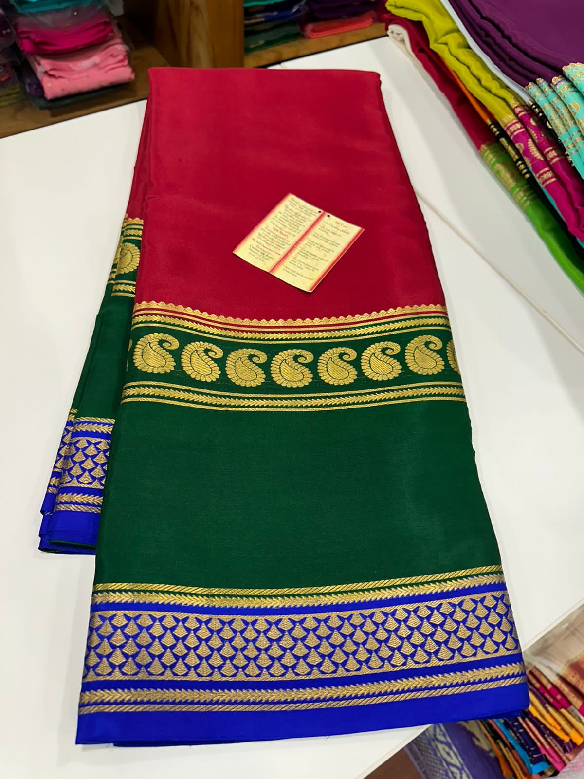 Pure Mysore silk sarees with 120 grm thickness along with 3 D pattern which comes With beautiful color combination