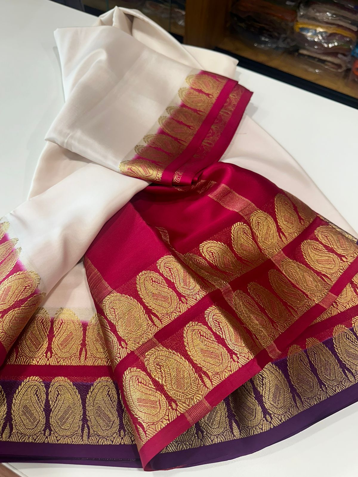 Pure Mysore silk saress with Double mango border with contrast combination...... which comes with contrast pallu n blouse piece